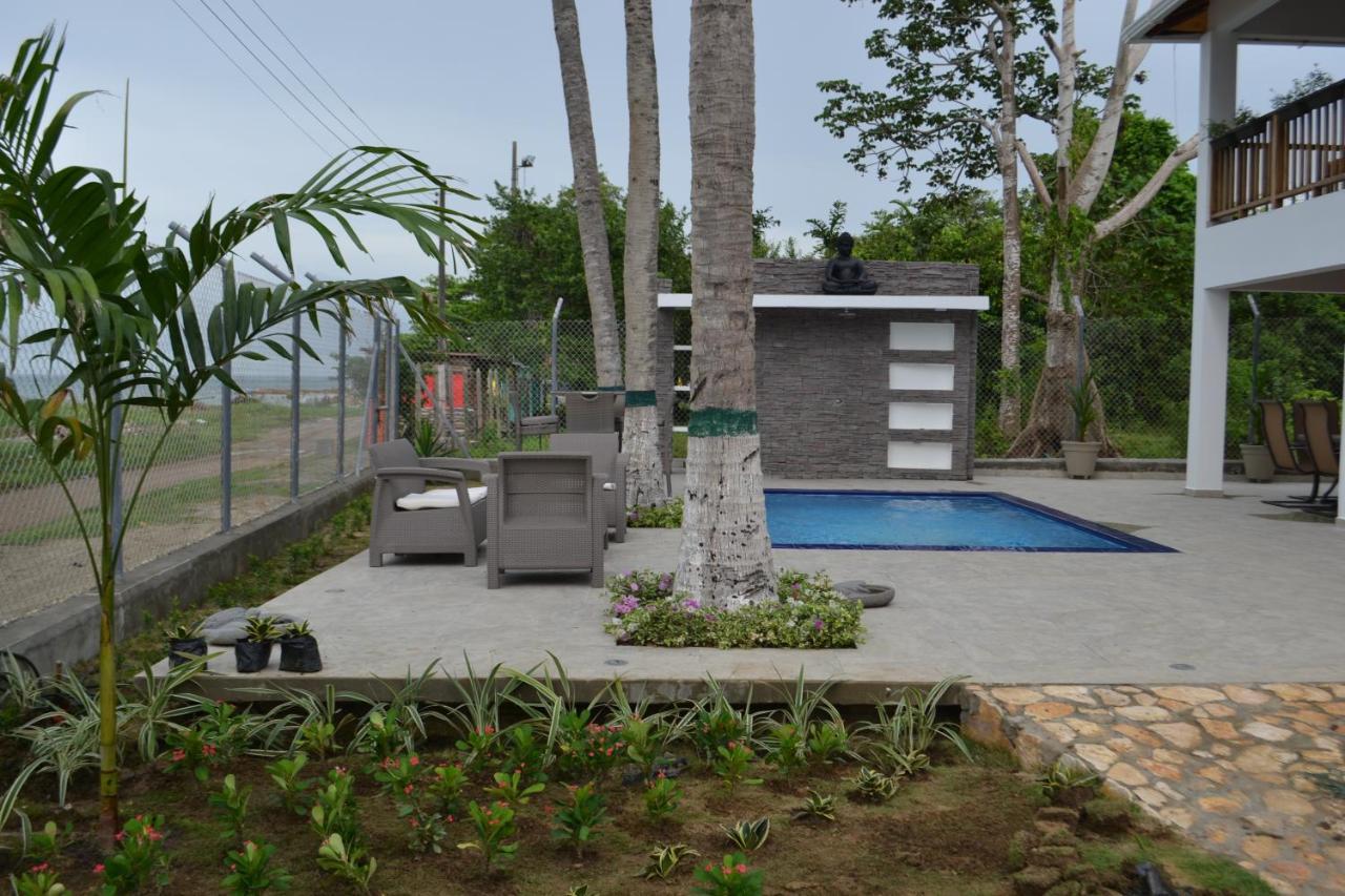 Condominio Atlantis Coveñas エクステリア 写真
