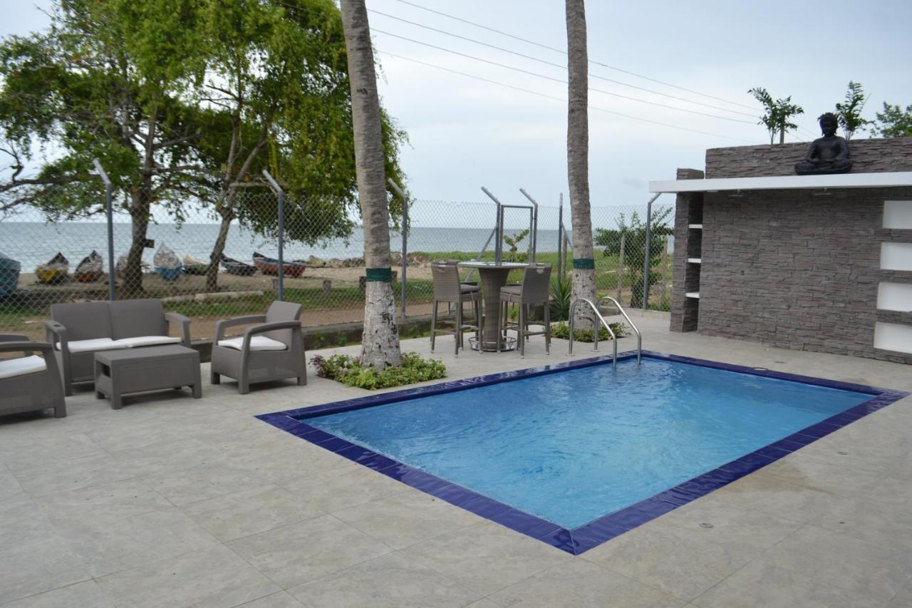 Condominio Atlantis Coveñas エクステリア 写真