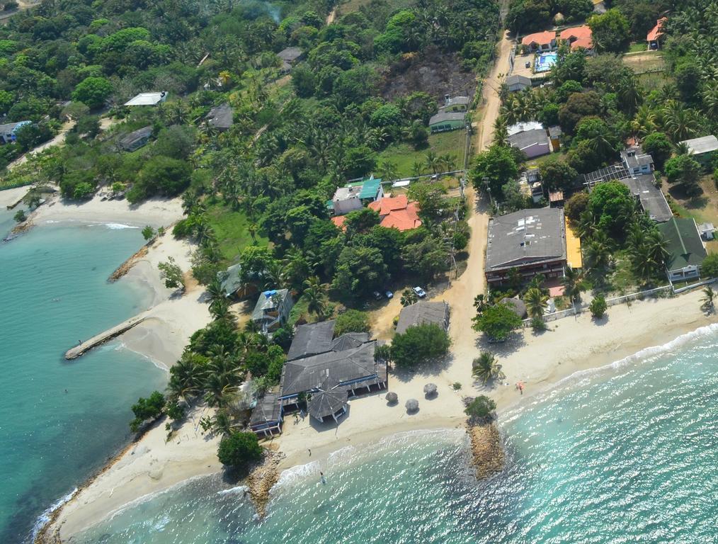 Condominio Atlantis Coveñas エクステリア 写真